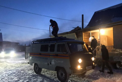 Спасатели запустили систему отопления после пожара в Нюрбе / ЯСИА   