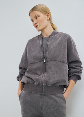 Бомбер с эффектом стирки, Серый