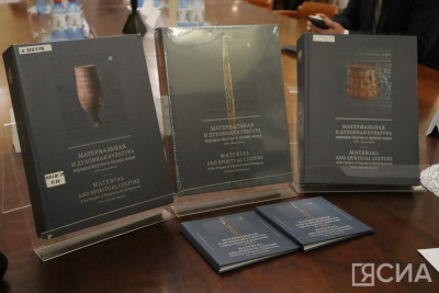В Якутии презентовали серию книг о культурных ценностях коренных народов республики в музеях мира / Нарыйа Пахомова   Республика Саха (Якутия)