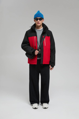 Горнолыжная куртка полуприлегающего силуэта