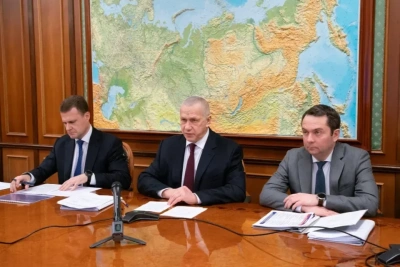 Юрий Трутнев поручил представить идеи по развитию Трансарктического транспортного коридора / ЯСИА   