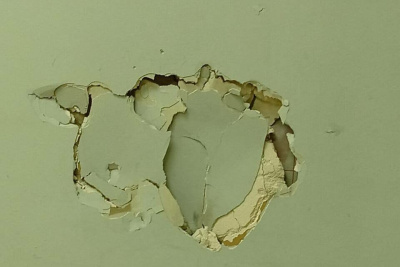 В Якутске на теплой остановке произошел очередной акт вандализма / ЯСИА   