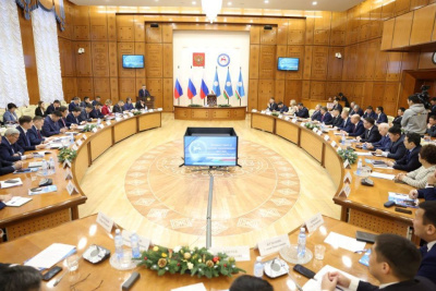 Состоялось заседание совета по местному самоуправлению при главе Якутии / ЯСИА   