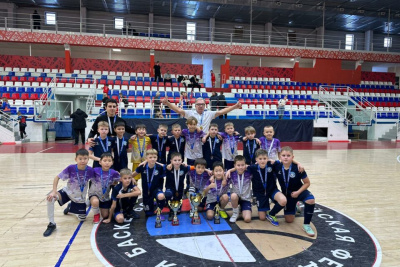 Юные футболисты ДЮСШ №4 Якутска победили в турнире в Новосибирске / ЯСИА   