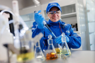 «Газпром нефть» в 2025 году увеличила на 8% поставки топлива в северные регионы России / ЯСИА   