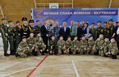 В Табагинской школе гвардейскому классу присвоили имя погибшего омоновца Александра Гундарева / ЯСИА   