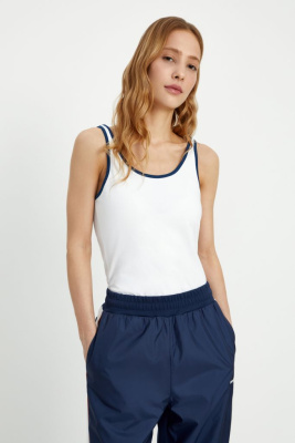 Майка с контрастной отделкой из капсулы ретро