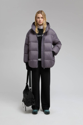 Удлиненный пуховик с капюшоном