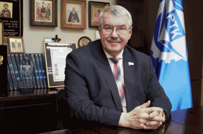 АЛРОСА выражает соболезнования в связи с кончиной директора МРТК Владимира Березового /    