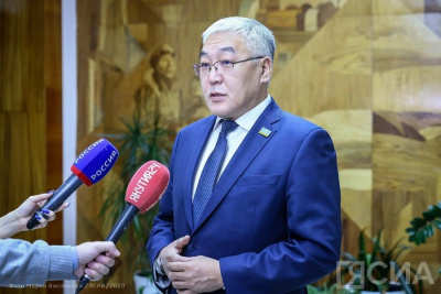 Дмитрий Лепчиков: «У нас работают настоящие преданные своему делу специалисты» / Дьулустаан Сергеев   