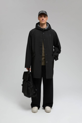 Плащ с капюшоном прямого кроя