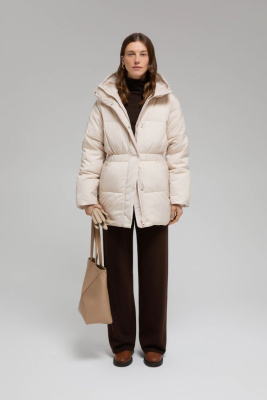 Стеганая куртка приталенного кроя