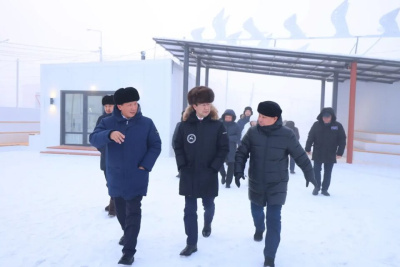 Глава Якутии посетил общественное пространство «Путь Победы» в селе Майя / ЯСИА   