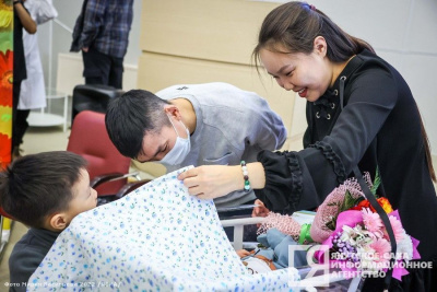 Айсен Николаев: «Якутия будет продолжать помогать семьям республики» / Николай Борисов   