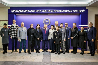 В Якутии наградили детей-героев / ЯСИА   Республика Саха (Якутия)