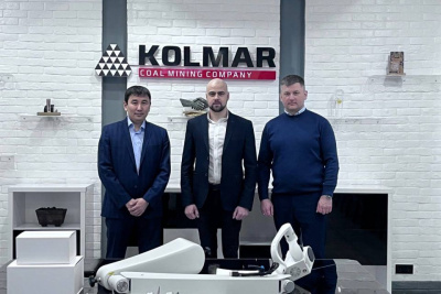 Нерюнгринской ЦРБ передали оборудование для челюстно-лицевой хирургии и травматологии / ЯСИА  Нерюнгринский Республика Саха (Якутия)