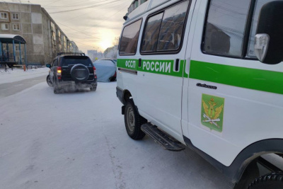 «Дорожные приставы» отлавливают должников на дорогах Якутии / ЯСИА   