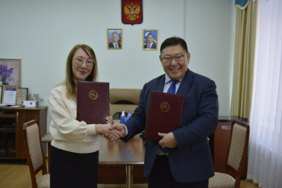 Дворец детского творчества и Малая академия наук Якутии подписали договор о сотрудничестве / ЯСИА   