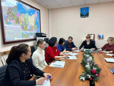 Итоговое заседание комиссии по делам  несовершеннолетних и защите их прав /    