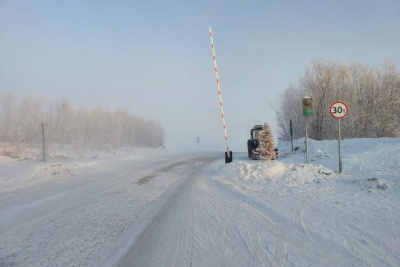 На ледовой переправе Хатассы — Павловск увеличили грузоподъемность до 30 тонн / ЯСИА   
