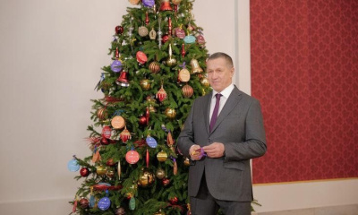 "Россия развивается, становится сильнее": новогоднее поздравление Юрия Трутнева / ЯСИА   