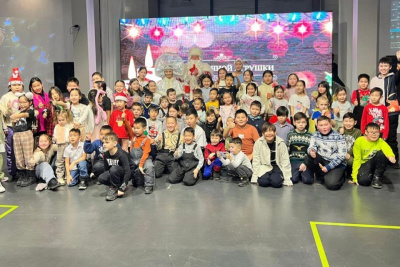 Для детей участников СВО в Якутске организовали новогодний утренник / ЯСИА Якутск Якутск Республика Саха (Якутия)