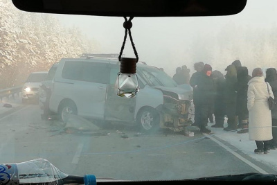 Массовое ДТП с участием пяти автомобилей произошло в Мегино-Кангаласском районе / Саина Титова   