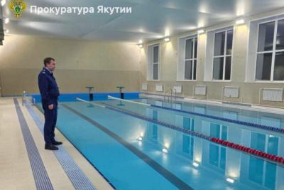 В Нерюнгри 13 детей отравились хлором в бассейне футбольной школы / ЯСИА   