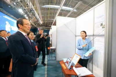 Школьники со всей Якутии представляют научные проекты на конференции «Шаг в будущее» / ЯСИА   