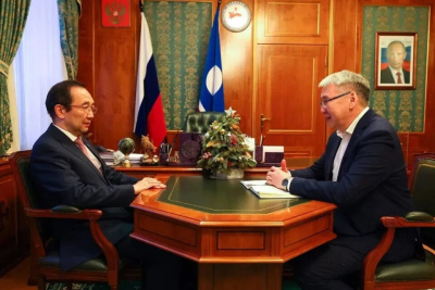 Айсен Николаев провел встречу с главой Таттинского района / ЯСИА   