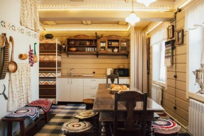 Резидент ТОР «Якутия» открыл на берегу Лены этнокультурный туркомплекс /    