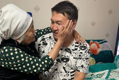 Якутянин нашел родственников отца в Казахстане спустя 40 лет  / ЯСИА   