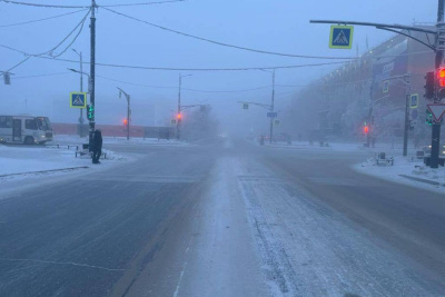 В Якутске водитель сбил пешехода, доставил его в больницу и уехал / Саина Титова Якутск Якутск Республика Саха (Якутия)