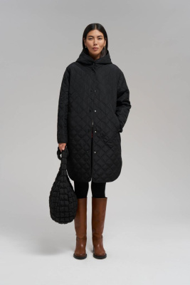 Стеганое пальто с искусственным утеплителем