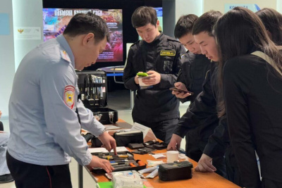 В Якутске полицейские провели профориентационное мероприятие для молодежи / ЯСИА Якутск Якутск Республика Саха (Якутия)