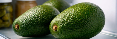 Как хранить целое и нарезанное авокадо