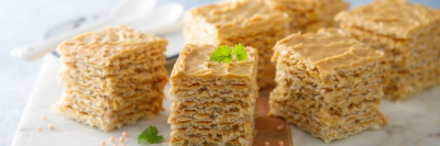 Что приготовить из вафельных коржей: простые рецепты