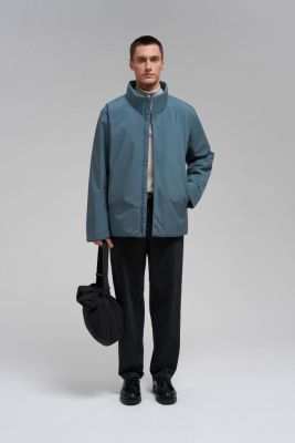 Легкий пуховик с натуральным утеплителем