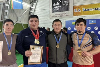 На турнире Выбора Быкалырова по хапсагаю определили новых абсолютных чемпионов / Дьулустаан Сергеев   