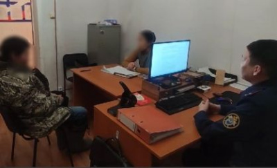 В Чурапчинском районе взят под стражу мужчина, обвиняемый в умышленном причинении тяжкого вреда здоровью своего приятеля /    