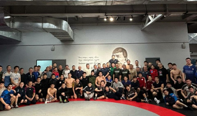 Леонид Спиридонов напутствовал сборную Якутии перед Кубком Ивана Ярыгина / Дьулустаан Сергеев   