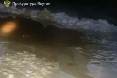 Разлив нефтепродуктов произошел в поселке Тикси / ЯСИА   