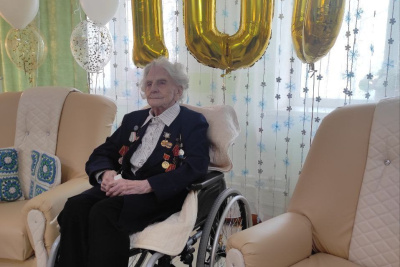 Жительница Якутска Клавдия Слепцова отметила вековой юбилей / ЯСИА Якутск Якутск Республика Саха (Якутия)