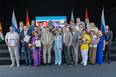 Союз журналистов России и редакция журнала «Журналистика и медиарынок» объявляют о начале приема работ на профессиональный конкурс «10 лучших газет России - 2026» /    