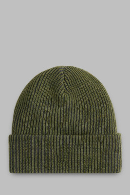 Вязаная шапка