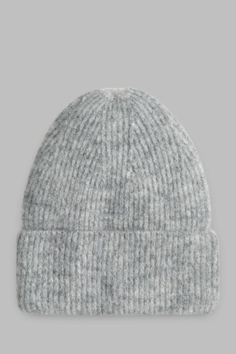 Вязаная шапка