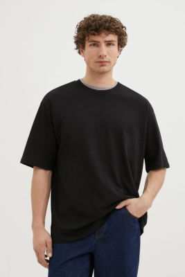 Футболка из хлопка свободного кроя