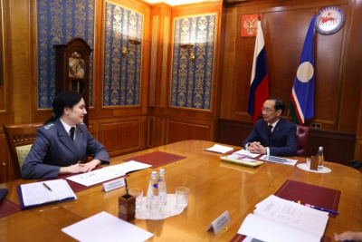 Глава Якутии провел встречу с руководителем Управления Россельхознадзора по Амурской области и РС... / ЯСИА   