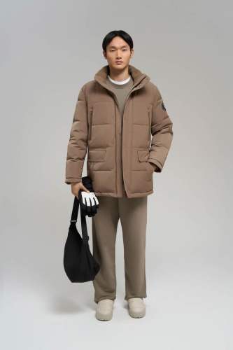 Пуховое полупальто со съемным капюшоном