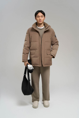 Пуховое полупальто со съемным капюшоном